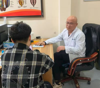 韶关市|男科医师高朋磊：守护男性健康，专业男科诊疗